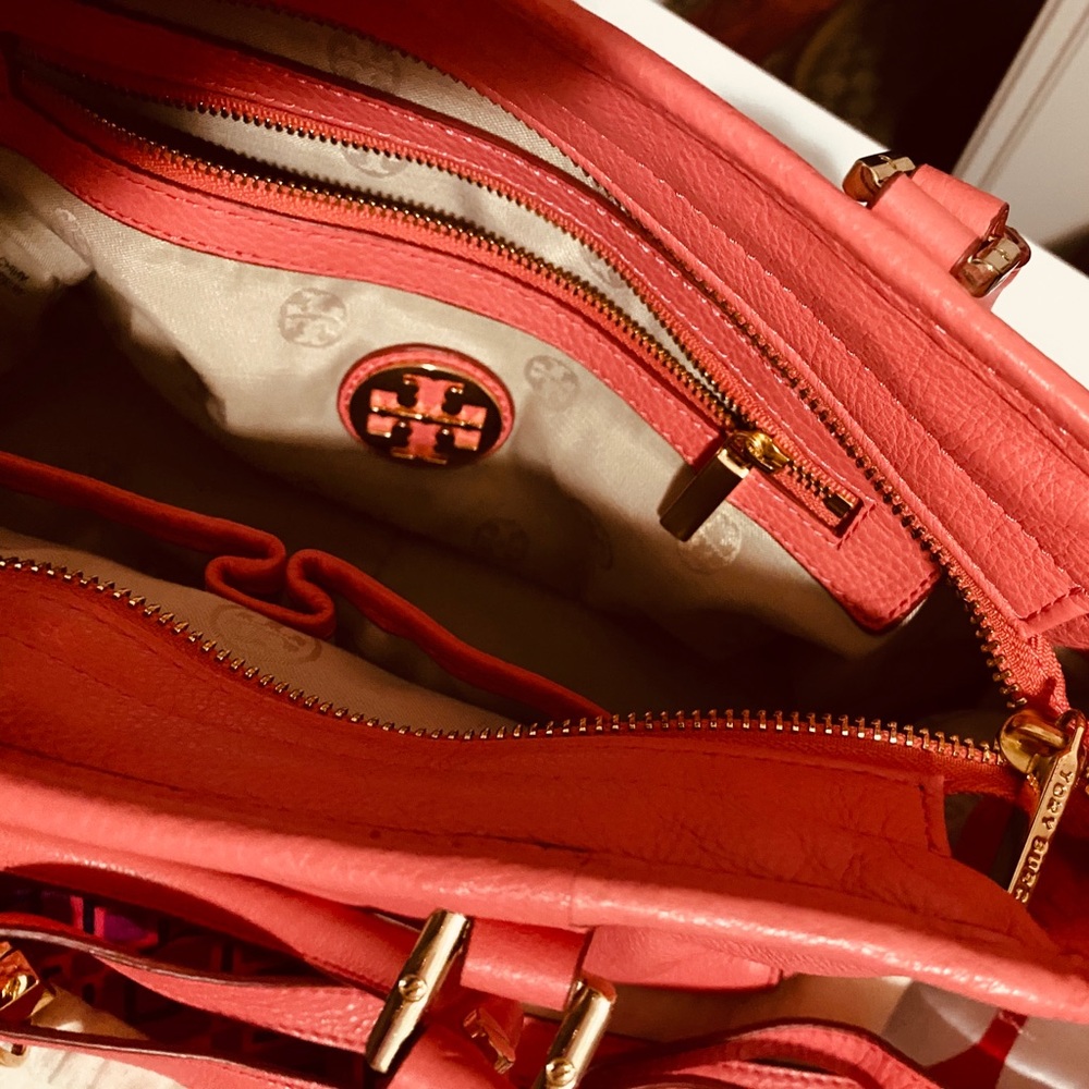 Toryburch 2 way - Picture 4 of 10